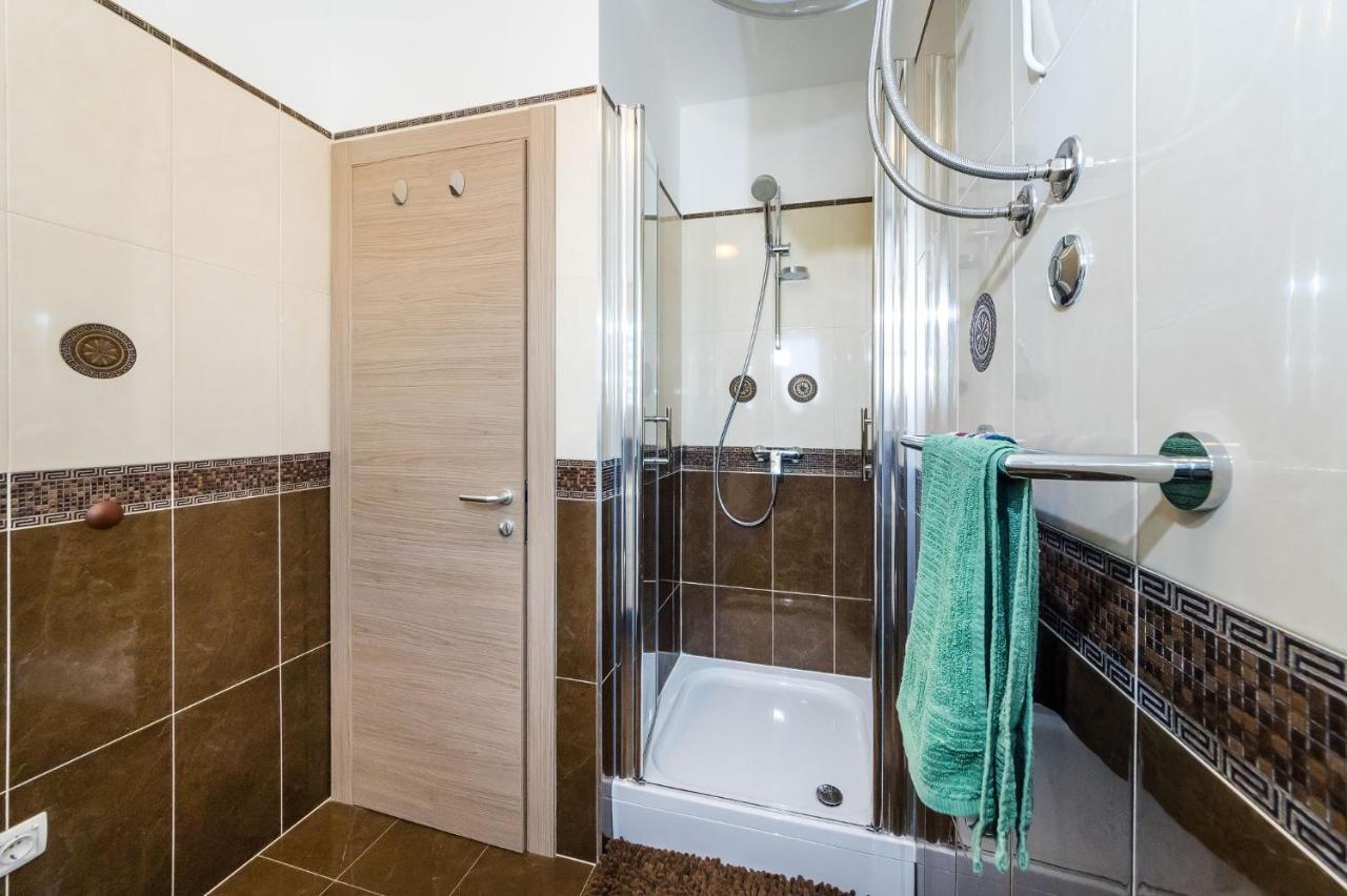 Lipotica - Luxury, With Sea View Appartement Nin Buitenkant foto